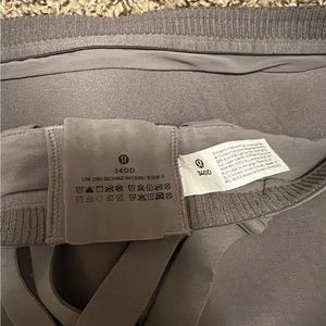 Lululemon sports bra